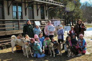 Group photo of Girl Scout Troop 516